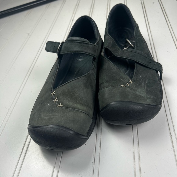 Keen Verona Black Mary Jane Leather Flats Womenโs 7.5 - Picture 3 of 9